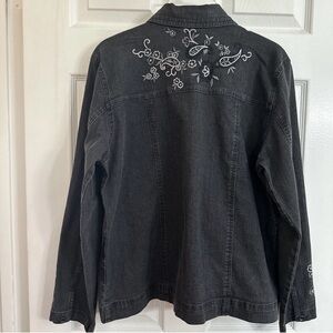 Erika Women's Medium Denim Blazer Jacket Black Embroidered EUC